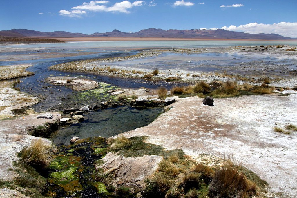 Bolivia - termalni jezero